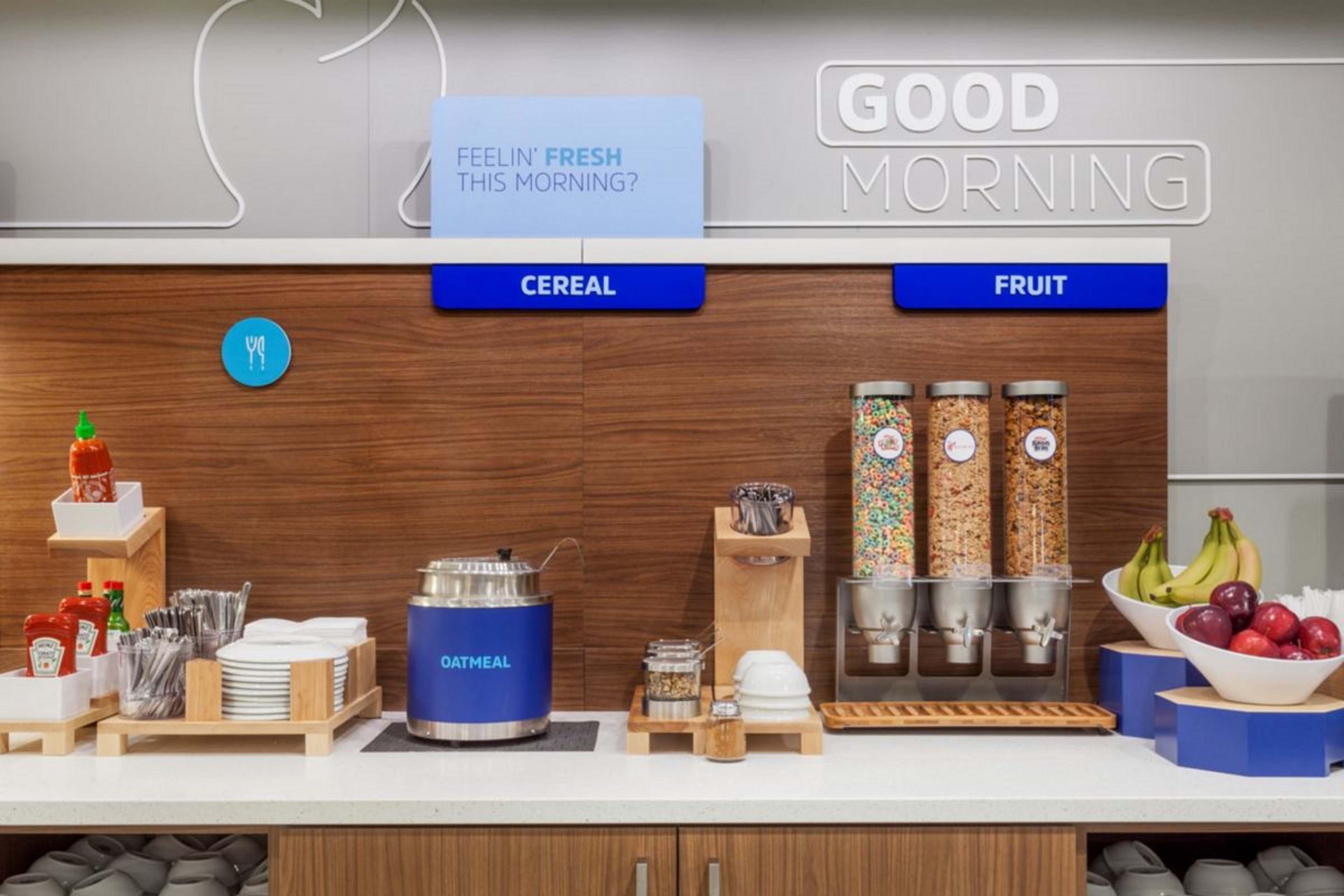 Holiday Inn Express Hotel & Suites Albany By Ihg Bagian luar foto