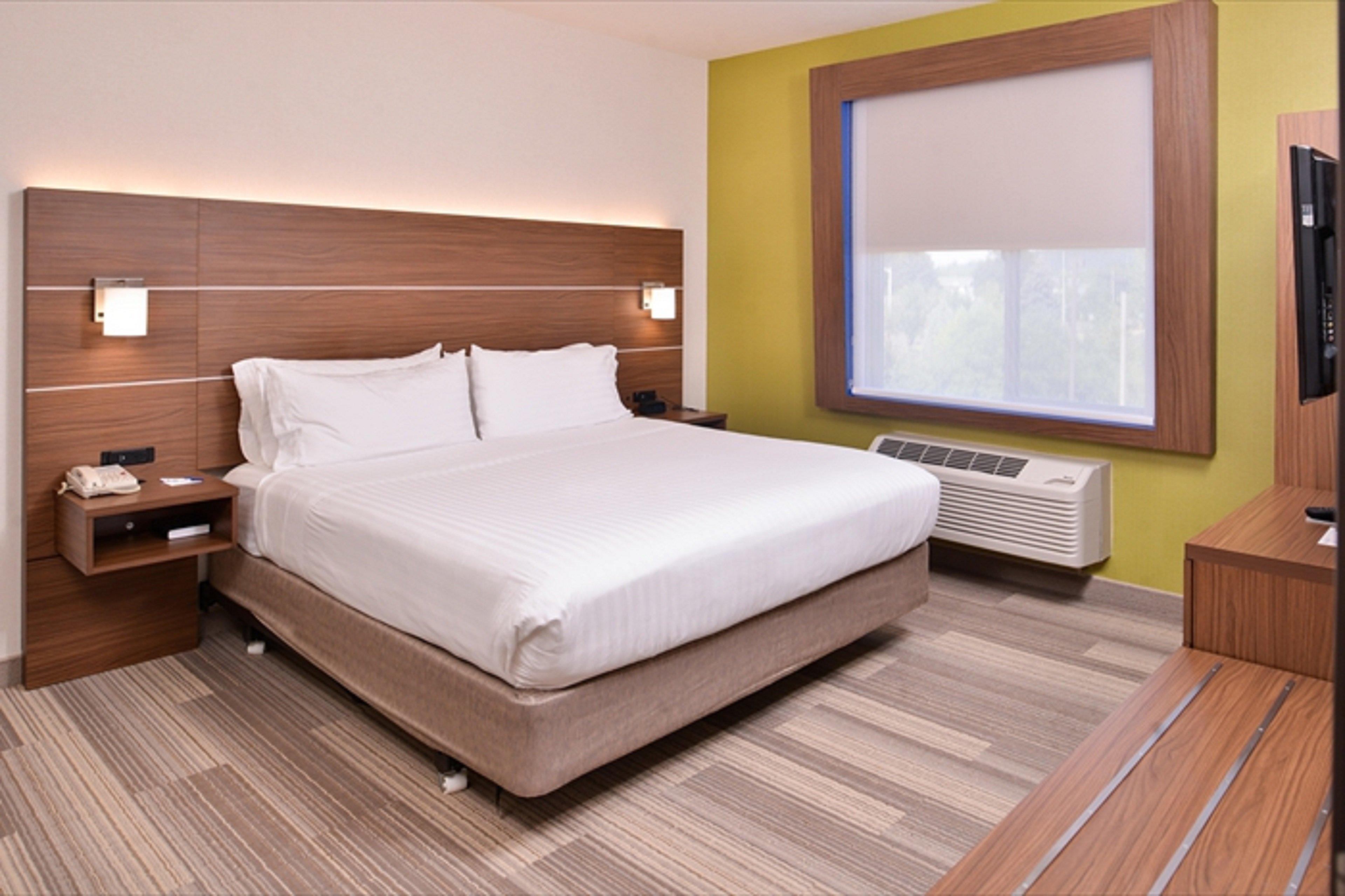 Holiday Inn Express Hotel & Suites Albany By Ihg Bagian luar foto